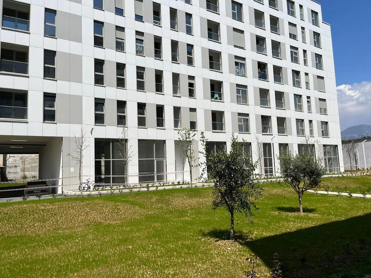 Comfy Nest Apartment- Free Parking Tirana Apartment